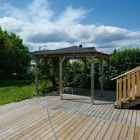 Centrally Located, 3 Bedrooms, Garden, Parking And Fast Wifi Raufoss