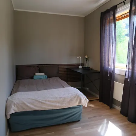 Lejlighed Centrally Located, 3 Bedrooms, Garden, Parking And Fast Wifi Raufoss